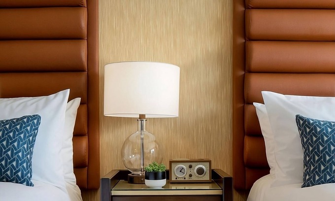 Downtown Portland Hotel | Enjoy Paddleboarding at Sports Center! 3 Family-friendly at Dossier Hotel!