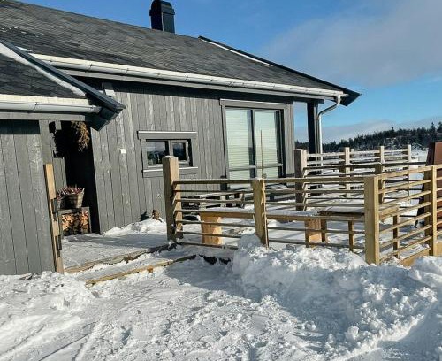 Etnedal House | Enjoy The Calm Setting Of This Cozy Family Cabin