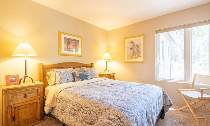 Kings Beach Condo | Enjoy the Lakeview! Complex centrally located in Kings Beach, right on the Lake!