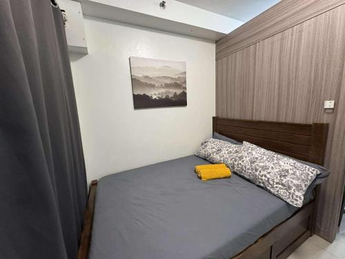 Barangay 76 Apartment | Entire 1 BR condo unit with balcony at MOA complex
