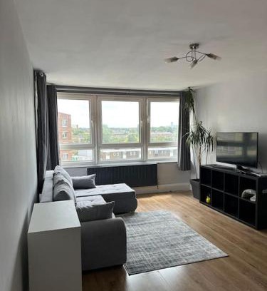 West Ham Apartment | Entire flat with big living room, bedroom, balcony