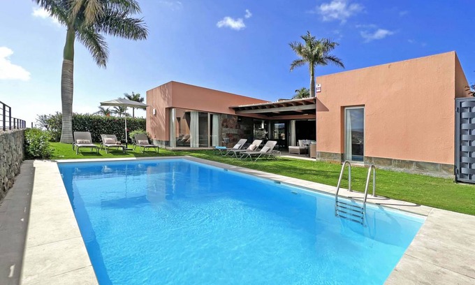 Salobre House | 120 m² House ∙ 3 bedrooms ∙ 6 guests