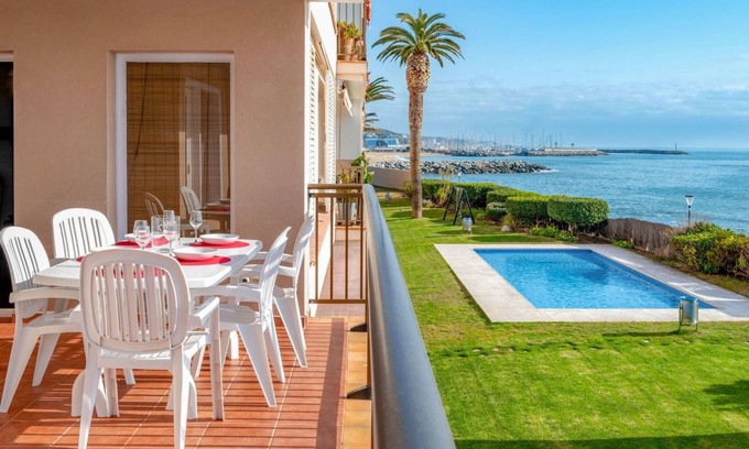 Sant Andreu de Llavaneres Apartment | 90 m² Apartment ∙ 3 bedrooms ∙ 6 guests