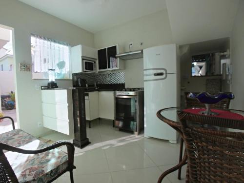 Vila Nova House | Estúdio com Ar Refrigerado a 300 m Praia