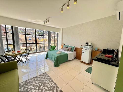 Perisse Apartment | Estúdio de vidro no centro de Nova Friburgo