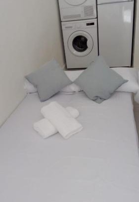 Palma-Palmilla Apartment | Estudio encantador cerca del carrefour rosaleda 1