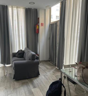 Los Tilos Apartment | Estudio junto a estación y tren María Zambrano