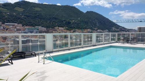 Gibraltar Apartment | ET - Stylish Apartment In Centre With Pool