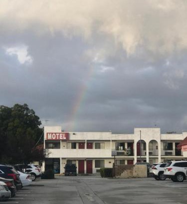 El Monte Hotel | Eunice Plaza Motel