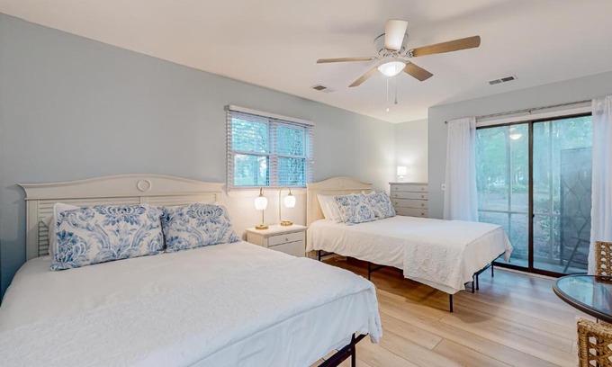 Sea Trail House | Ev's Escape, 201B