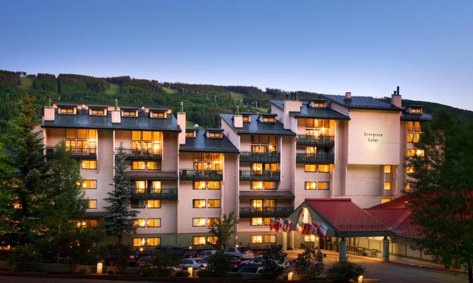 Vail Hotel | Evergreen Lodge at Vail