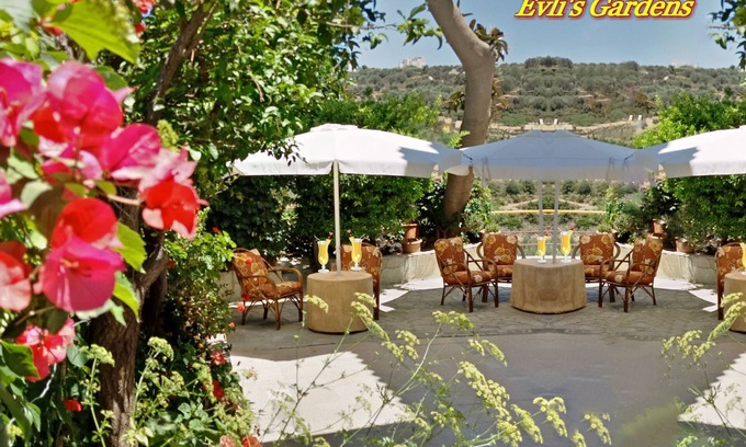 Megalo Metochi Apartment | Evli 2 Luxury self catering apartments 7minutes walk down to center of Rethymno