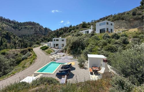 Xylokastron House | Evoikon