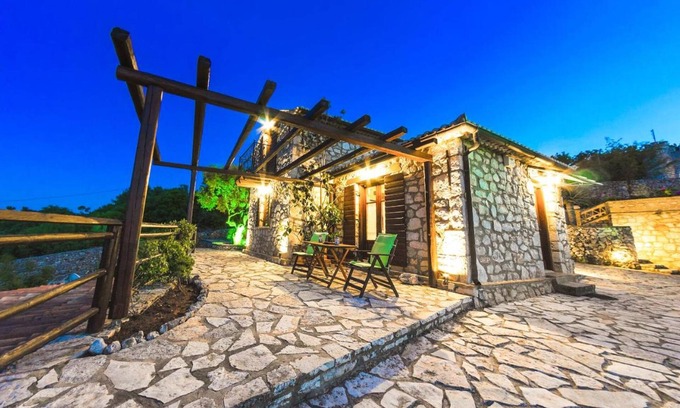 Skinaria House | Executive Suite In Zakynthos
