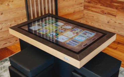 Hinterzarten Apartment | Exklusive King Suite mit Game Table in Hinterzarten