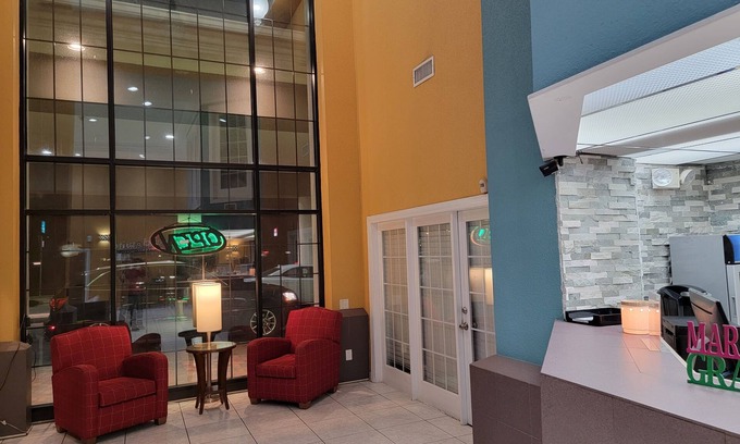 Amarillo Hotel | Extend-a-Suites - Extended Stay, I-40 Amarillo West