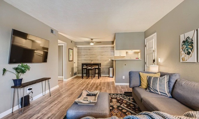 Aurora Highlands Condo | Extended Stay Rental with Pool and Patio