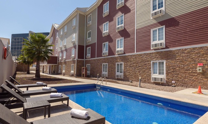 Juriquilla Apartment | Extended Suites Queretaro Juriquilla
