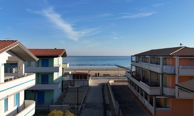 Torrette Apartment | F001 - Fano, three-room apartment with porch 30m from the sea