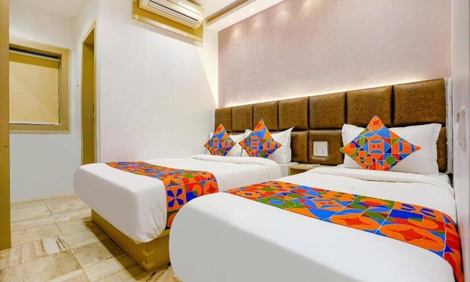 Dongri Hotel | FabExpress New Deepak