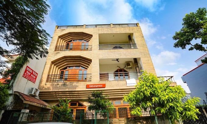 Varanasi Hotel | Fabexpress Prashansa Palace