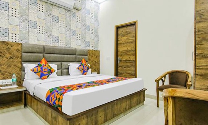 Zirakpur Hotel | Fabexpress Rd