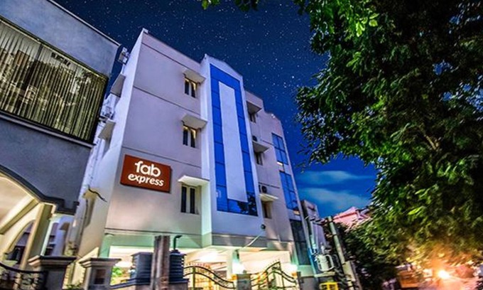 Tirupati Hotel | Fabhotel Aditya Yatri Nivas