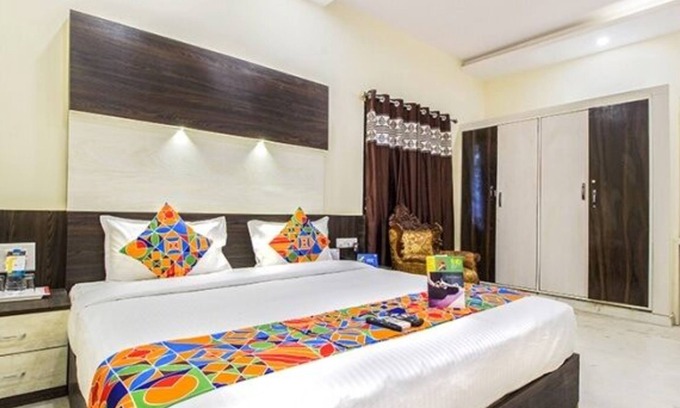 Koramangala Hotel | Fabhotel Crown Suites