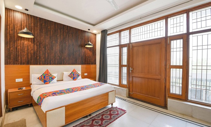 Noida Hotel | Fabhotel Ganeshwaram 45