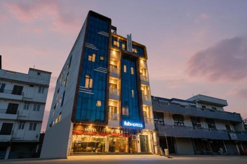 Bhopal Hotel | FabHotel Jalsa DLX
