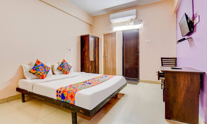 Phase 1 Hotel | Fabhotel Laxmi Chowk