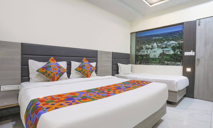 Ahmedabad City Centre Hotel | FabHotel S.S - Opp. Vishwakarma Engineering College