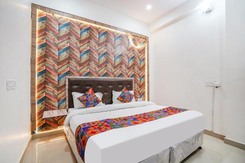 Faizabad Apartment | FabHotel Siya Bihari