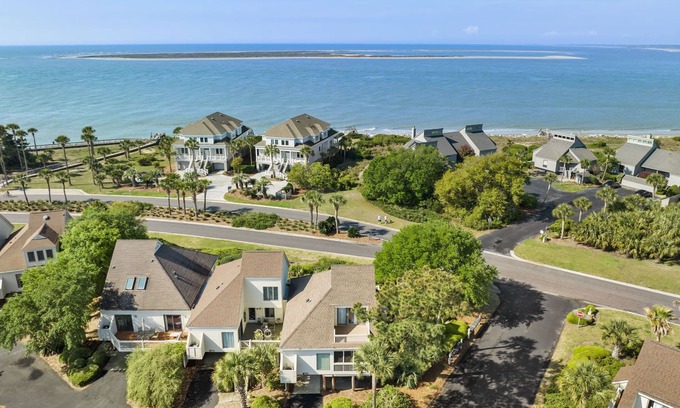 Spinnaker Beachhouses House | Fabulous Ocean View 3BR Spinnaker! Steps to Beach, Pools, Dining, Golf! Amenity Cards!