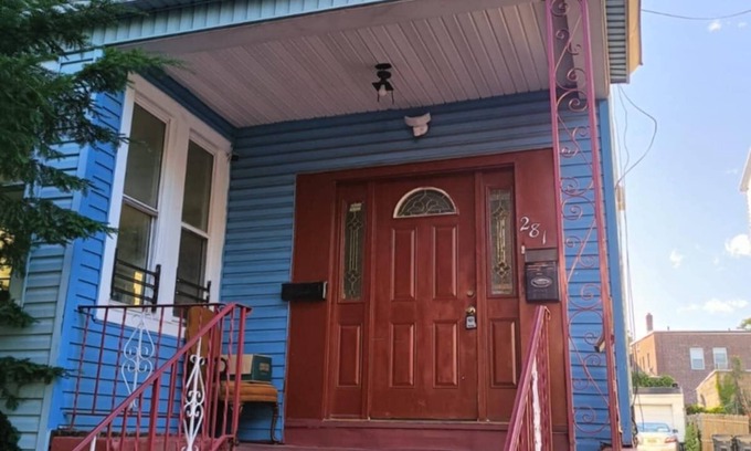 Newark House | Fada Guest House Newark NJ Airport EWR