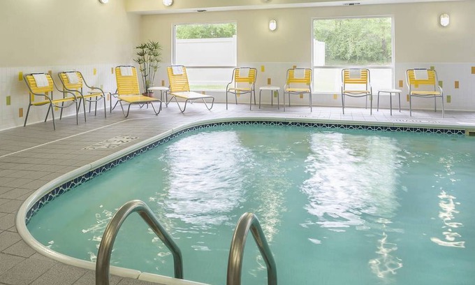 Jackson Hotel | Fairfield Inn & Suites Jackson