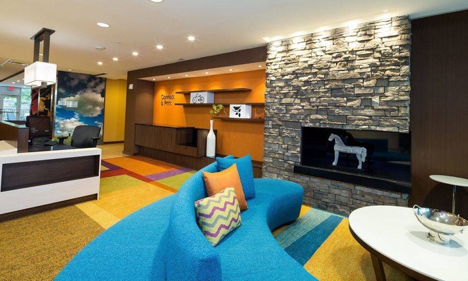 Chesterfield Hotel | Fairfield Inn & Suites by Marriott Detroit Chesterfield