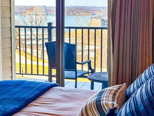 Lake Ozark House | Fairway To Heaven At Four Season 2bed2bath Condo