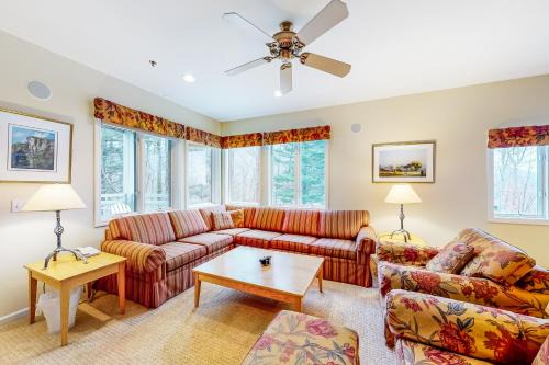 Jeffersonville Apartment | Falcon's Unit #4