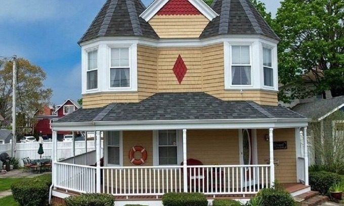Buzzards Bay House | Fall 2025 & Summer 2026 Open. 1 Hour to Gillette FIFA World Cup. Walk to Beach!