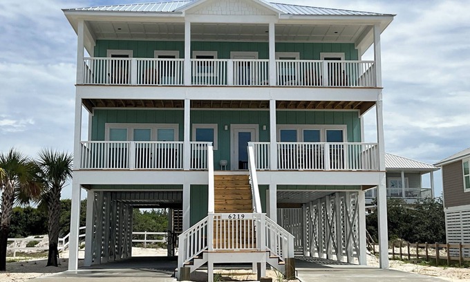 Morgantown House | Fall Dates on Sale! Spectacular 2nd tier w/great views!