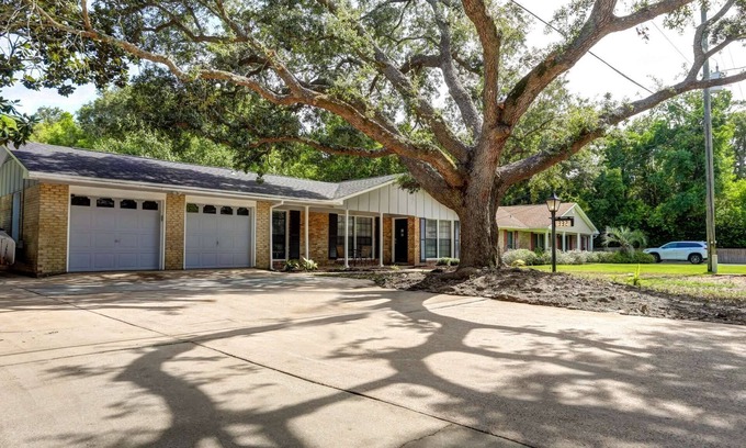 Fort Walton Beach House | Fall Escape Special - 15% off through October!
