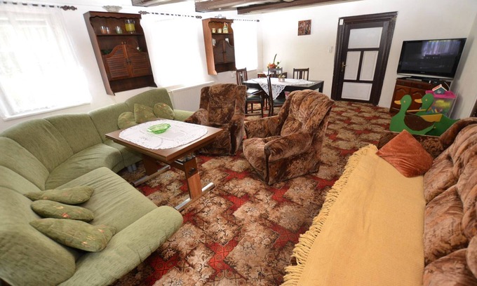 Krasna Lipa House | Family Chalet with Garden