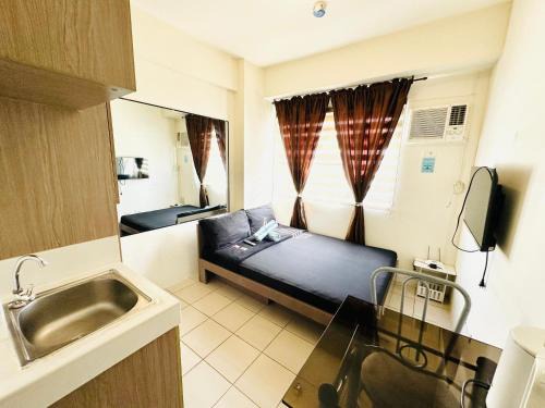 Highway Hills Apartment | Fancy Condo with Unli Wifi and Netflix
