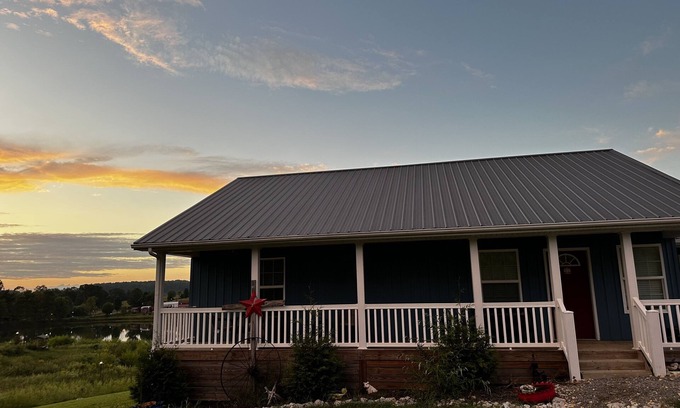 Tompkinsville Other | Farmhouse Getaway