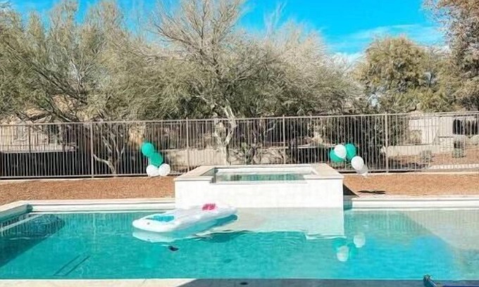 Glendale House | FAVORITE Desert Retreat, minutes to STATE FARM STADIUM & DOGERS Spring Training