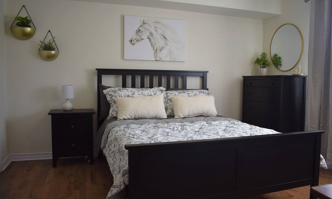 North Dallas Condo | Feel at Home at this central and spacious 1 bedroom condo
