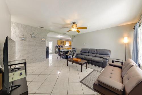 Miramar House | Fenced-In Yard Home 3 Mi to Hard Rock Stadium!