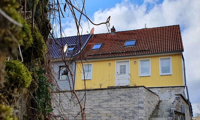 Elbingerode Apartment | Ferienhaus Felseneck - FH mit Kamin & 2 Schlafzimmern