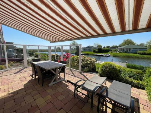 Makkum House | Ferienhaus in Makkum Terrasse und Sauna